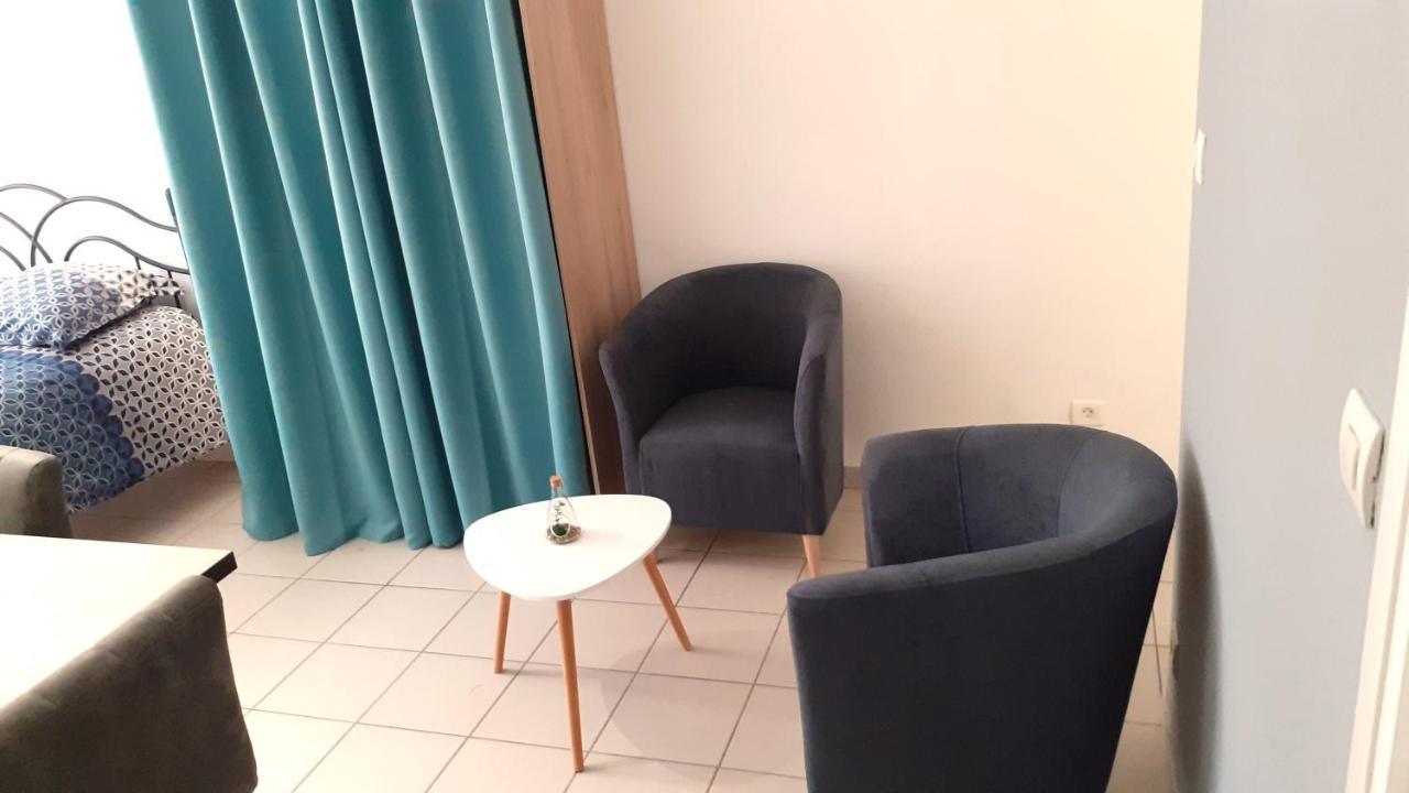 Charmant Studio En Plein Centre Avec Parking Saint-Omer  Kültér fotó